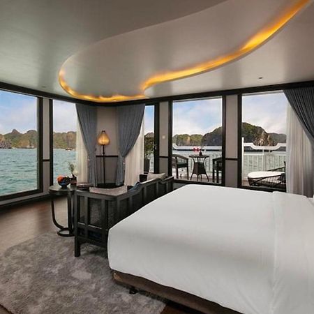 Lotus Boutique Cruise Hotell Ha Long Exteriör bild