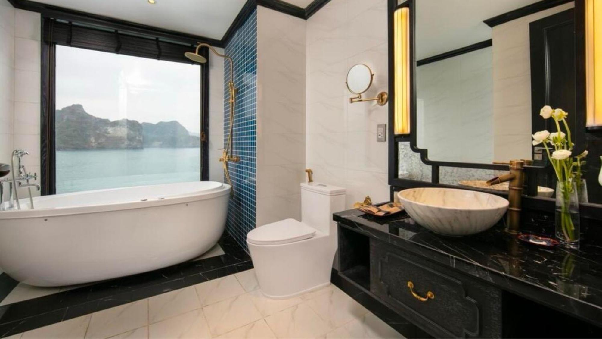Lotus Boutique Cruise Hotell Ha Long Exteriör bild